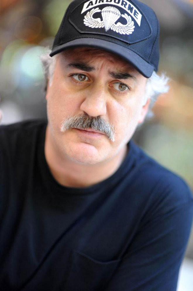 Yer Emirgan ünlü oyuncu gece vakti böyle görüntülendi skandal - Resim: 4