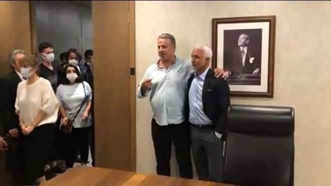 FOX TV'de Yasak Elma'nın başrolü Talat Bulut vedasıyla olay oldu diziyi bıraktı - Resim: 4