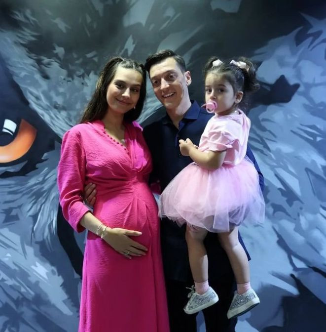 Mesut Özil'in eşi Amine Gülşe, dünyaca ünlü yıldıza öyle bir şey teklif etti ki... - Resim: 4