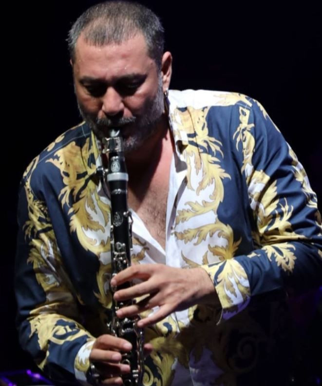 Hüsnü Şenlendirici kansere yakalandı! Ünlü klarnetçi bıçak altına yattı sağlık durumu nasıl? - Resim: 2