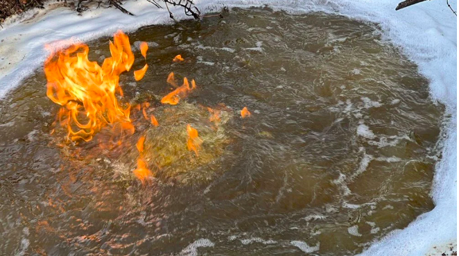 Depremden sonra ortaya çıktı Düzce'de ürküten görüntü su yanmaya başladı - Resim: 1