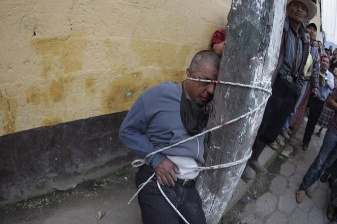 Çocuk katilini böyle linç ettiler! - Resim: 1