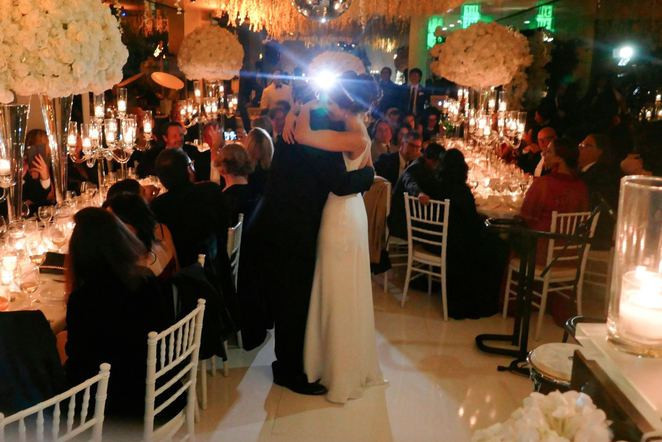 Ünlü yönetmen Tarantino 20 yaş küçük sevgilisiyle evlendi - Resim: 1