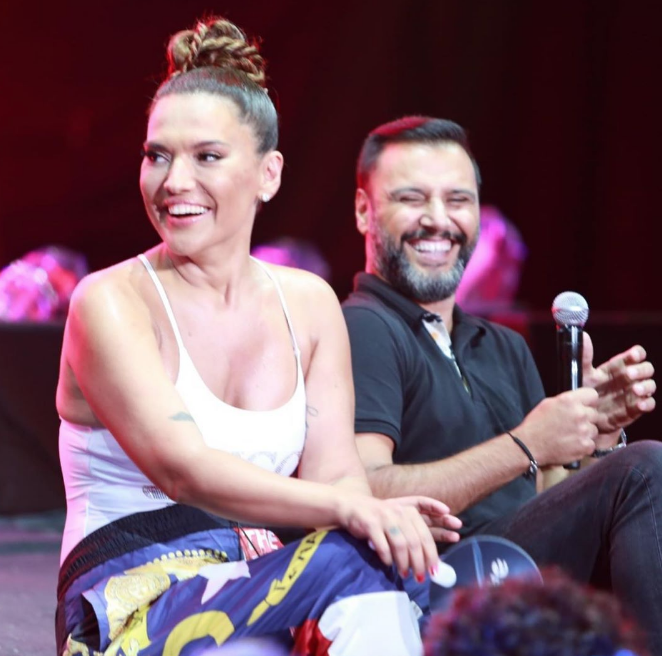 Konser gelirini nereye bağışlayacağını açıkladı Demet Akalın Harbiye'yi salladı - Resim: 3