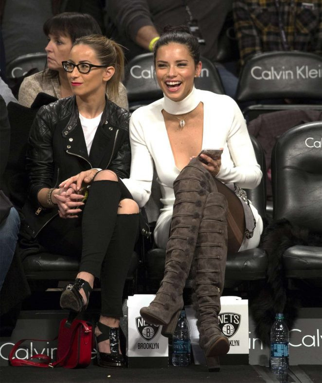 Adriana Lima'nın zor anları! Gözleri şaşı etti - Resim: 4