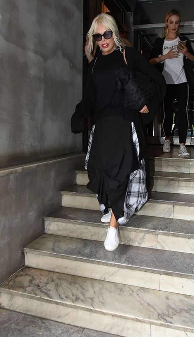 Muhabirin sorusuna Ajda Pekkan'dan bomba yanıt: Kapı önünde açamam ki - Resim: 4