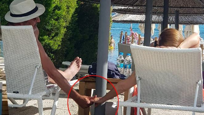 Beşinci evliliğini yapmıştı! Cem Özer başka bir kadınla el ele görüntülendi! - Resim: 1