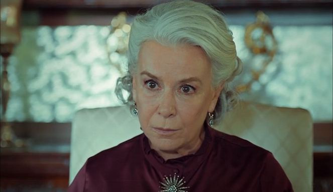 İstanbullu Gelin'in Esma'sını hiç böyle görmediğiniz! İpek Bilgin şu haliyle şaşırttı - Resim: 1