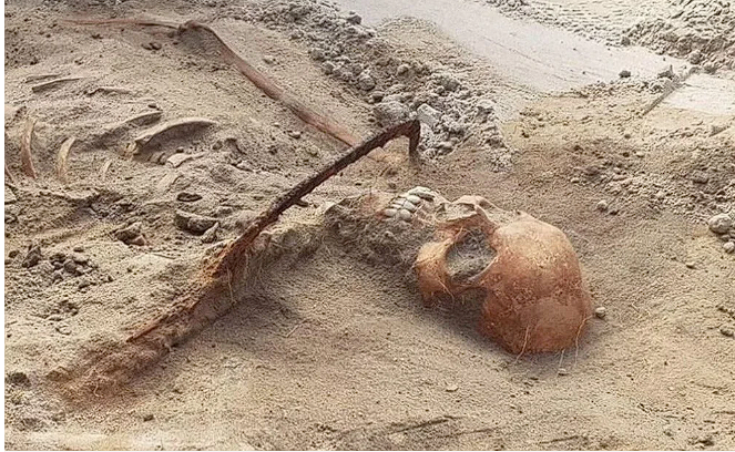 Canlanır korkusuyla sıra dışı önlem! Polonya'da 'vampir' mezarı bulundu - Resim: 4