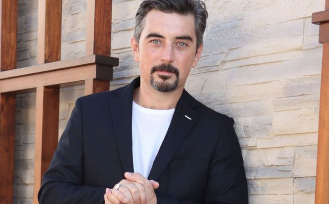 Ali İhsan Varol sessizce boşandı eşini dövdüğü iddia edilmişti! - Resim: 1