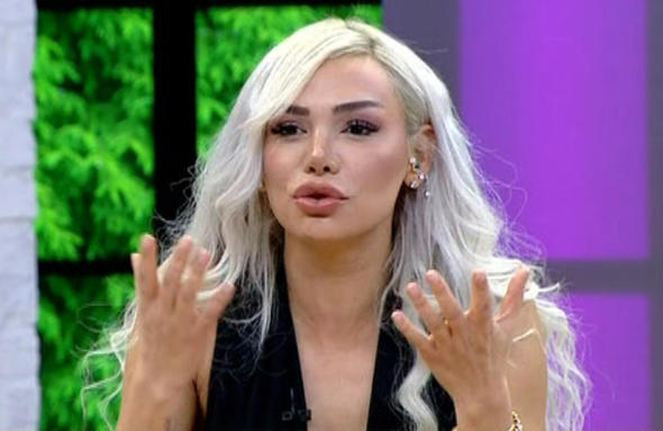 Oryantal Didem Kınalı canlı yayında ahlaksız teklifi ifşa etti! Suit odada başbaşa...  - Resim: 2