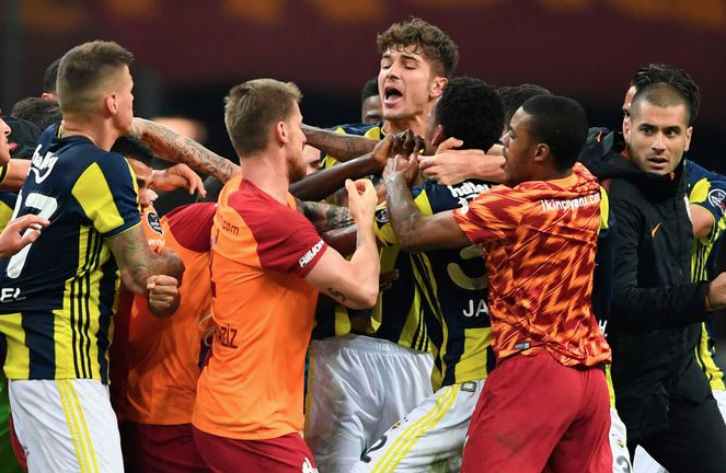 Hasan Şaş: Fenerbahçeliler beni tuzağa düşürdü - Resim: 3