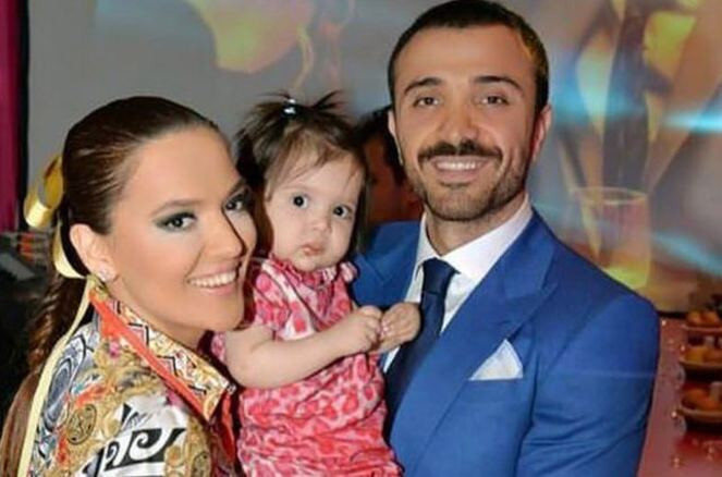 Demet Akalın'dan Demet Şener'e 'boynuz'lu gönderme - Resim: 2