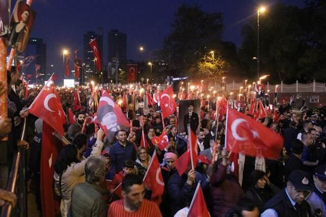 Tüm Türkiye'den muhteşem 29 Ekim manzaraları - Resim: 3