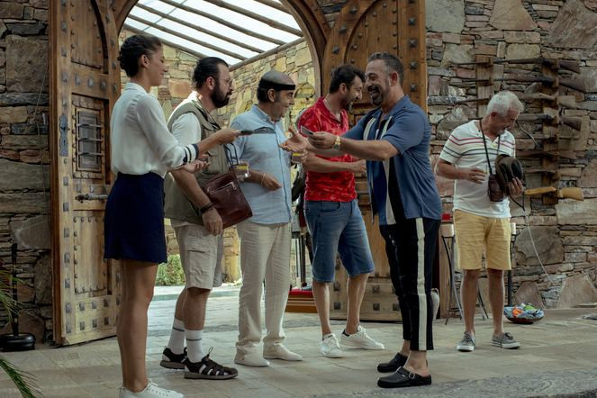 Cem Yılmaz'ın 'Kaçamak'ı bitti! - Resim: 2