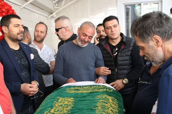 Dilber Ay'ın eşi İbrahim Karakaş ağlayarak anlattı! Son anlarında kimse yoktu - Resim: 4