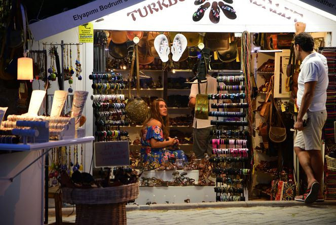 Muhabirler hamile misiniz diye sordu Seren Serengil ise... - Resim: 1