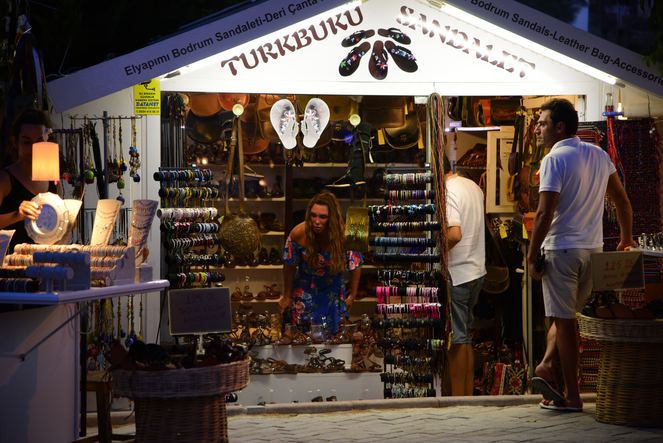 Muhabirler hamile misiniz diye sordu Seren Serengil ise... - Resim: 4