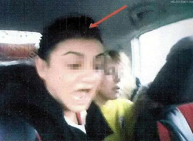 4 üniversiteli kız, arkadaşlarını taksiye bindirip... - Resim: 3