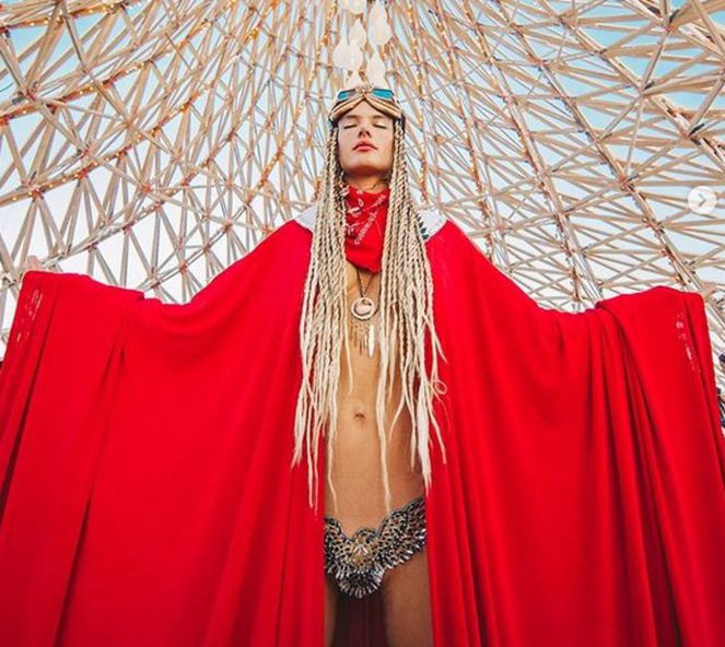 Festival bitti ama sosyal medya bu pozları konuşuyor - Resim: 4