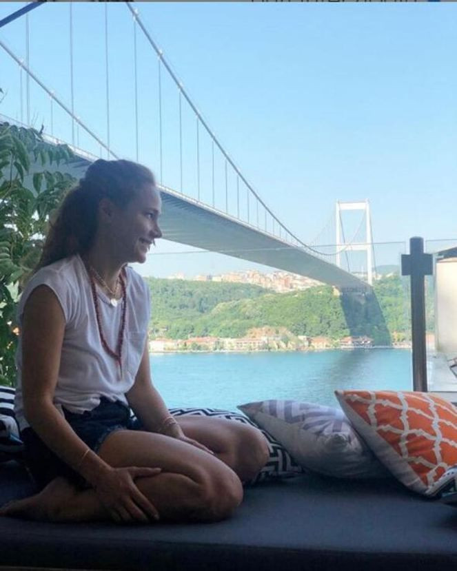 Burçin Terzioğlu ve İlker Kaleli barıştı mı? Fotoğraftaki detay dikkatlerden kaçmadı - Resim: 4