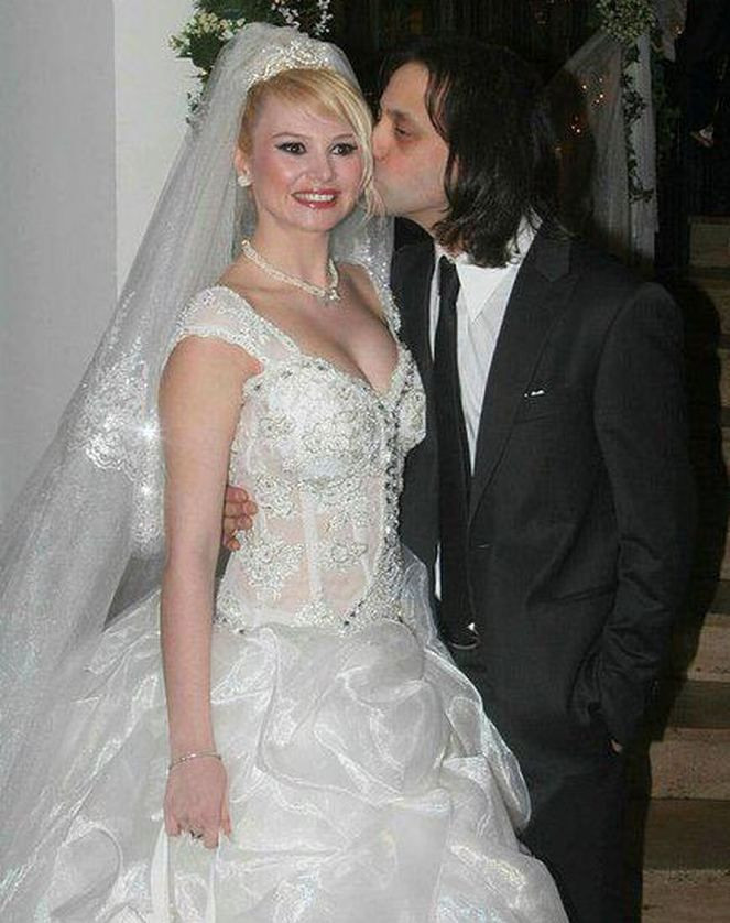 Çocukların önünde dövdü! Seçkin Piriler Kaan Tangöze'yi şikayet etti - Resim: 1