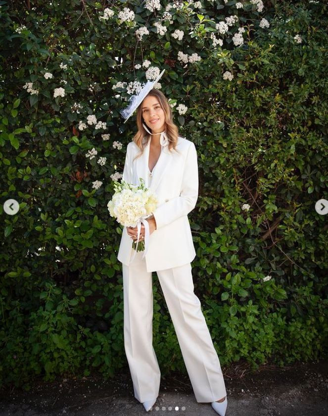 Dila Tarkan'ın gelinliği ofsayta düştü kimse beğenmedi işte yılın düğünü Dila Tarkan kimdir - Resim: 4