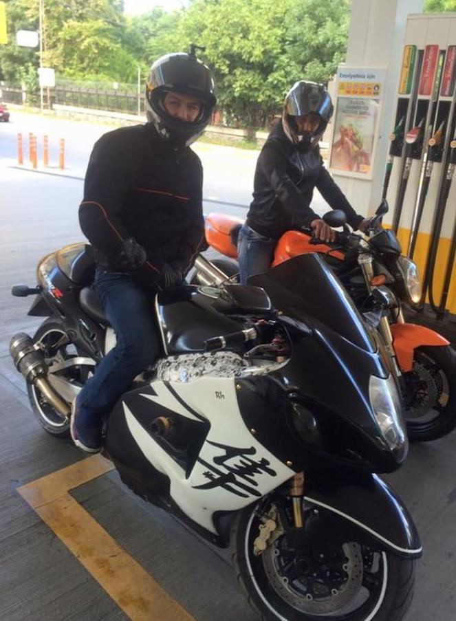 Engin Altan Düzyatan'dan rol arkadaşı Arda Öziri'ye duygusal veda - Resim: 2