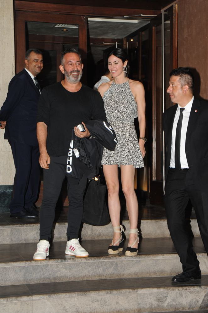 Cem Yılmaz'dan klas hareketler! Defne Samyeli için bakın ne yaptı - Resim: 3