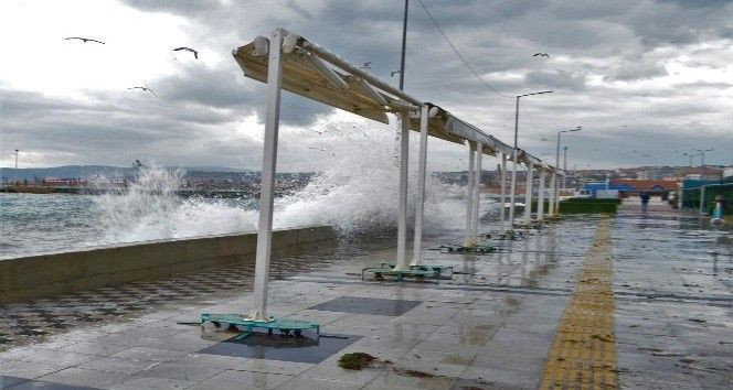 Meteoroloji sarı kodla uyardı: Bu saatlere dikkat! Çok fena fırtına bekleniyor - Resim: 2