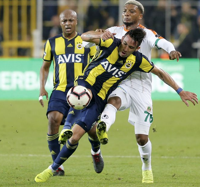 Fenerbahçe'de hayal kırıklığı yaratan tek isim! - Resim: 1