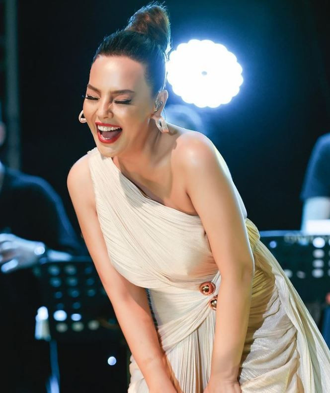 BEYAZ TV Söylemezsem Olmaz'da Seren Serengil'den Ebru Gündeş bombası: Kızını Reza Zarrab düşmanlarından saklıyor - Resim: 4