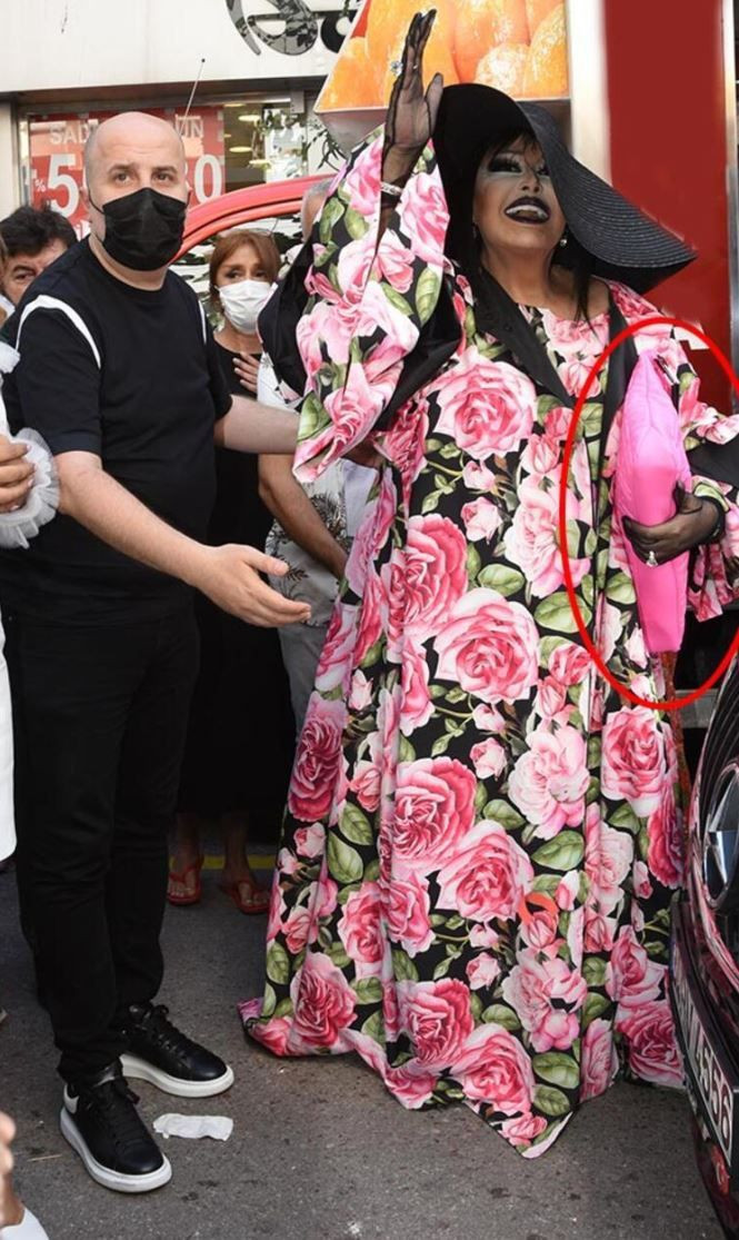 'Ağzını açıp söyleyemezdi' deyip Bülent Ersoy her şeyi anlattı! İlyas Tetik'e intihar öncesi rest mi çekti? - Resim: 2