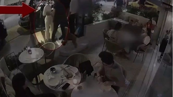 Sen Çal Kapımı yıldızı Melisa Döngel mekana alınmadı olay çıkardı - Resim: 3