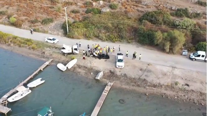 Sertab Erener 'Utanıyorum insan olmaktan' deyip isyan etti Yonca Evcimik destek oldu - Resim: 2