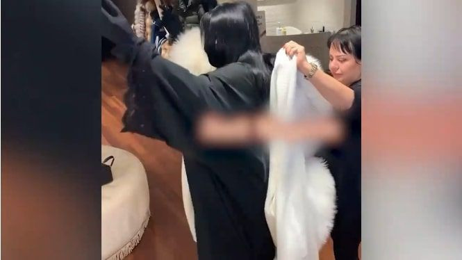 40 bin liralık kürküyle Bülent Ersoy'dan açıklama: Asgari ücretlilere üzülüyorum - Resim: 2