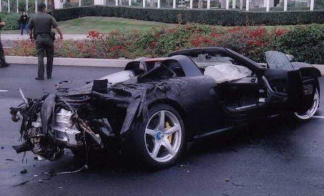 Kaza sonrası püresi çıkmış otomobiller - Resim: 2