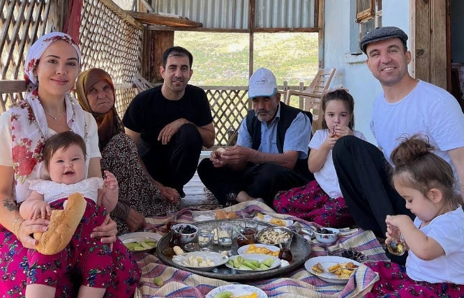 Sıra ona geldi! Her anını paylaşıyordu, sosyal medya fenomeni Özlem Öz'e şok - Resim: 5