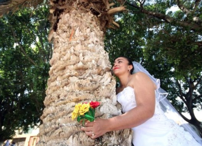 Şaşkına çeviren evlilik! Görenler 'yok artık' diyor - Resim: 1