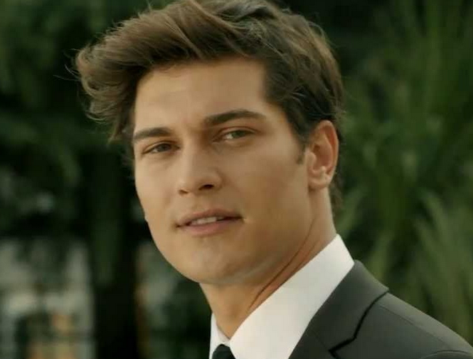 Çağatay Ulusoy Recep İvedik'te oynamış - Resim: 2