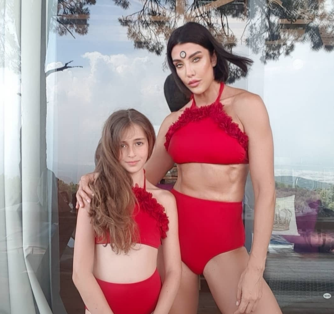 Mahkemelik olunca ateş püskürdü Deniz Akkaya darbeyi eski eşinden yedi - Resim: 2