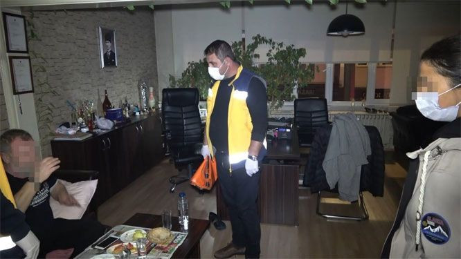 Bursa'da yaşandı! Boynuna ip bağladığı fotoğrafını eşine gönderdi - Resim: 2