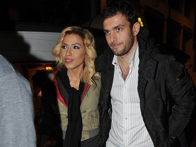 Hande Ataizi'nden olay itiraf: "İlk cinsel ilişkimi onunla yaşadım" dediği ünlü kim? - Resim: 3