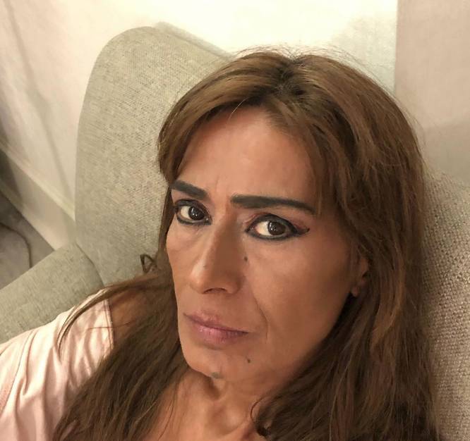 Bikinili pozları mest eden Yıldız Tilbe'nin cesur sahne kıyafeti 'yok artık' dedirtti - Resim: 3