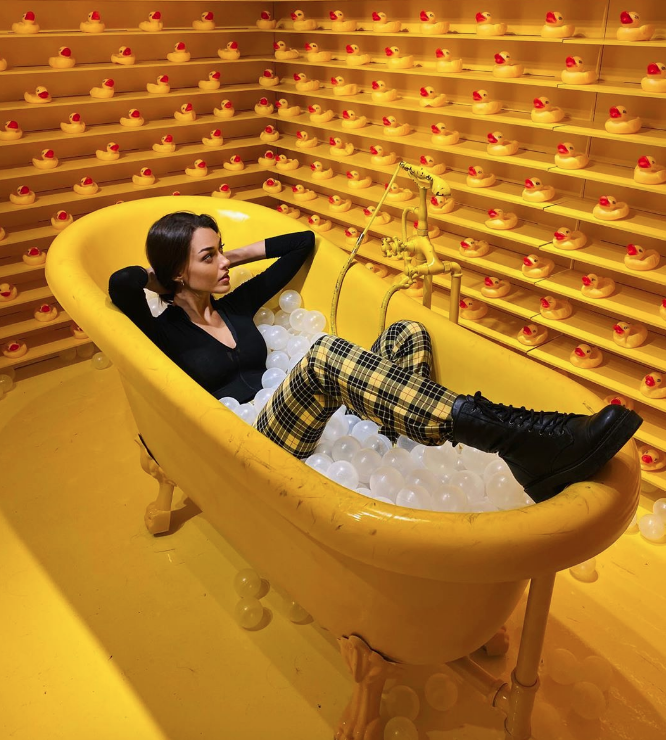 Küvet pozları olay yarattı Çukur'un Sena'sı Dilan Çiçek Deniz'e yorum yağdı - Resim: 3