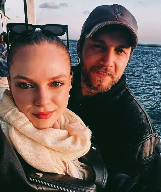 İpek Filiz Yazıcı, Ufuk Beydemir ile boşamasının ardından ilk kez görüntülendi! Aldığı kilolar herkesi şaşırttı - Resim: 2