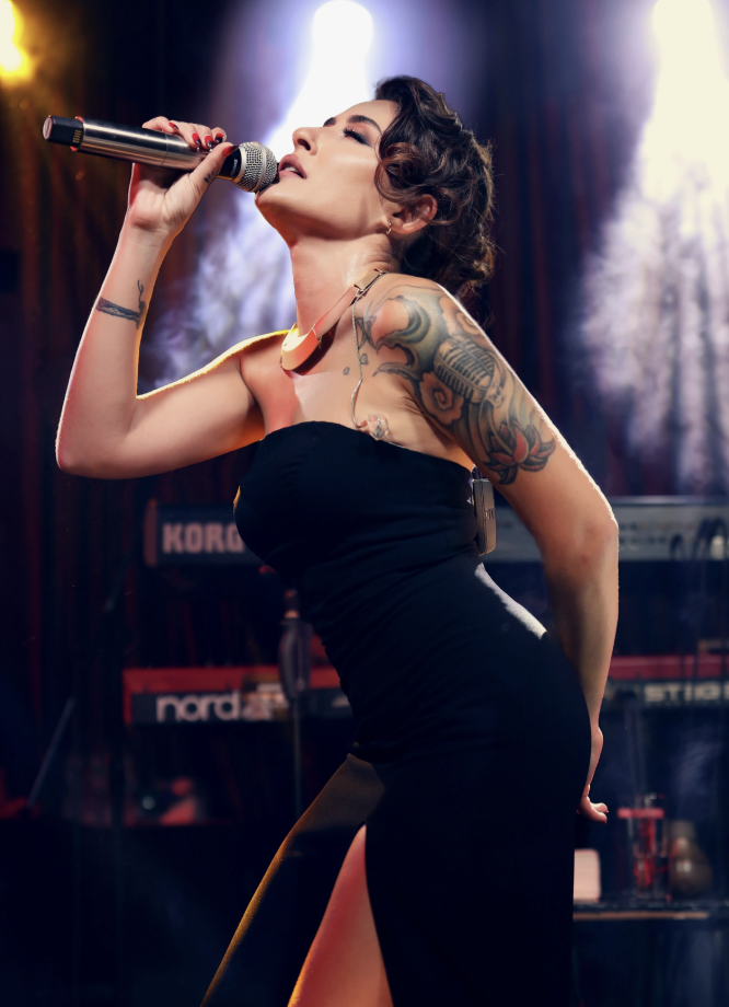 Çiçeği burnunda bekar Melek Mosso'dan aşk itirafı! - Resim: 2