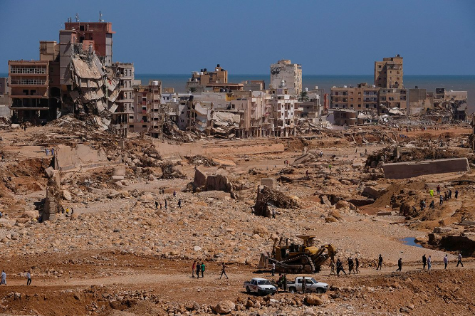 Selin vurduğu Libya Derne'de geriye hayalet sokaklar kaldı! Savaş alanı gibi - Resim: 2