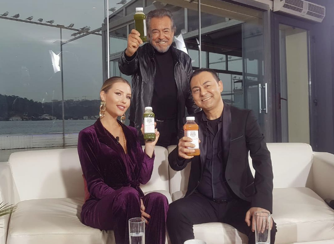 Chloe Loughnan'dan flaş karar Serdar Ortaç'la boşanıp ülkesine gitmişti - Resim: 3