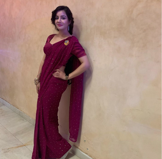 Çıplak görüntüleri ifşa oldu genç şarkıcı af dileyip şaşırtan bir karar aldı - Resim: 4